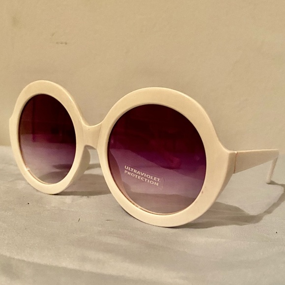 Accessories - 🕶White sunglasses big round purple tinted frames🕶 60’s style.UV protection.NWT